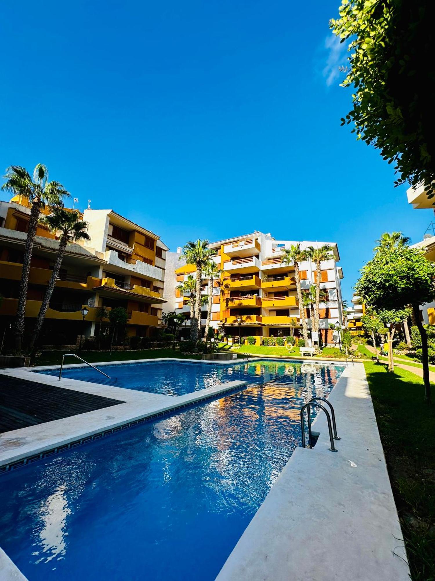New Apartment With Sea View And Pool Torrevieja Exterior photo